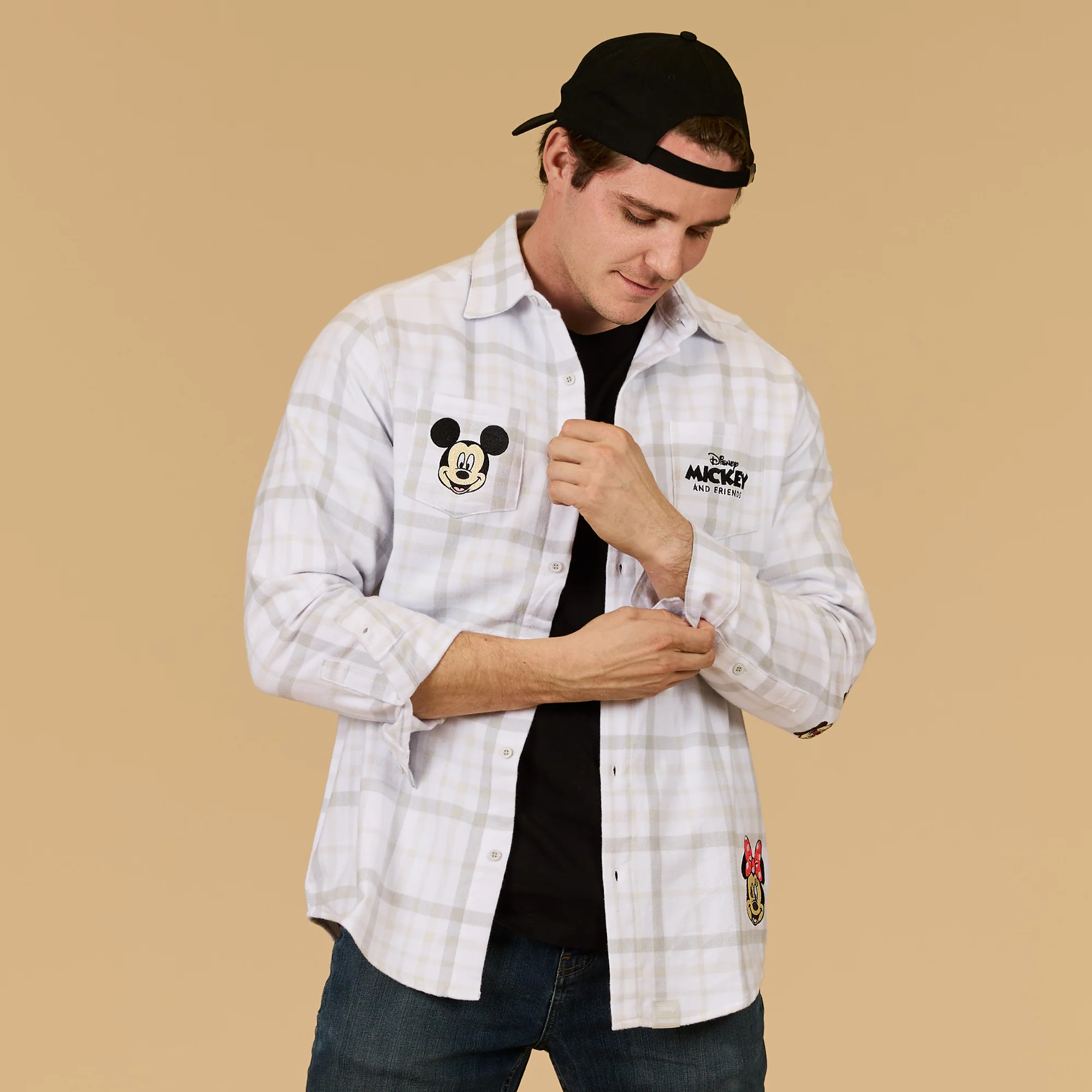 Mickey Mouse and Friends Flannel - Image 5